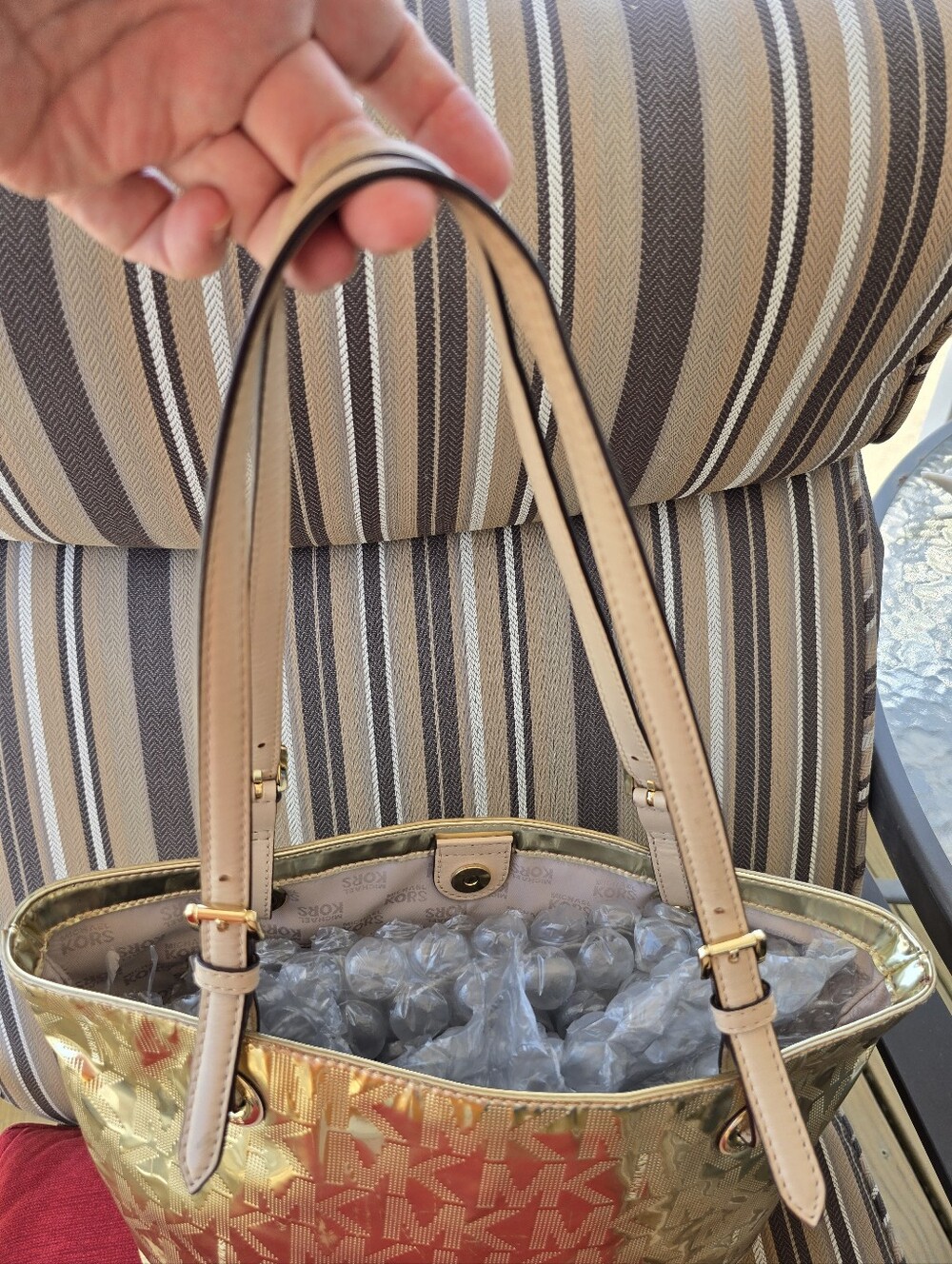 Michael Kors EUC Metallic Gold MK Logo Tote w/ Matching Zip Wallet No Call Outs. - Picture 11 of 11